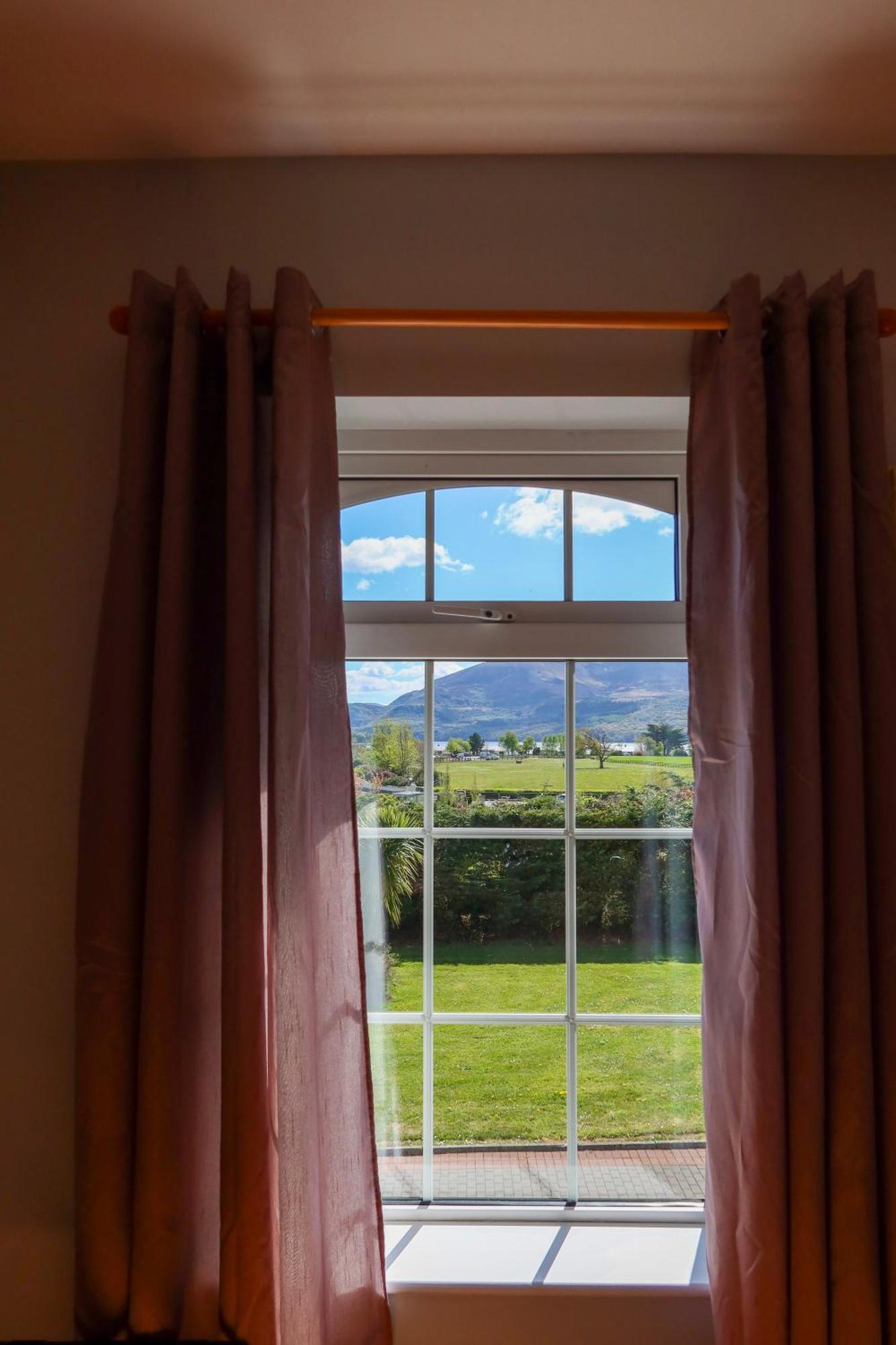 Woodville Lodge Guesthouse Killarney Exterior photo